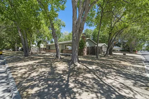 302 E Long St, Carson City, NV 89706 photo 3
