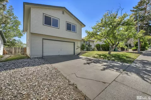2835 Everett Dr, Reno, NV 89503 photo 5