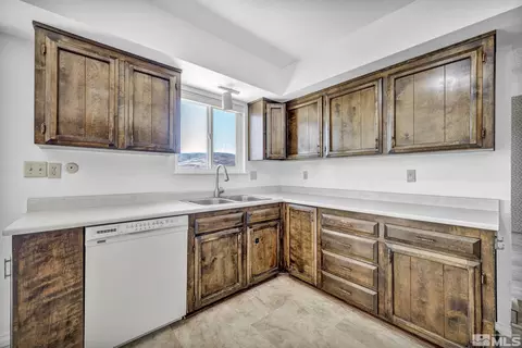 2835 Everett Dr, Reno, NV 89503 photo 7