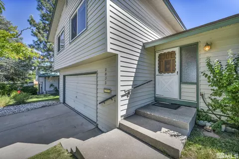 2835 Everett Dr, Reno, NV 89503 photo 3