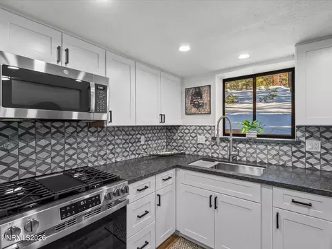 Kitchen - 449 Andria Dr, Stateline, NV 89449 photo 4 of 16