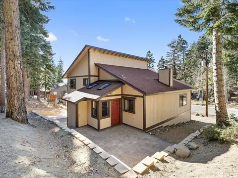 Exterior - 449 Andria Dr, Stateline, NV 89449 photo 6 of 10