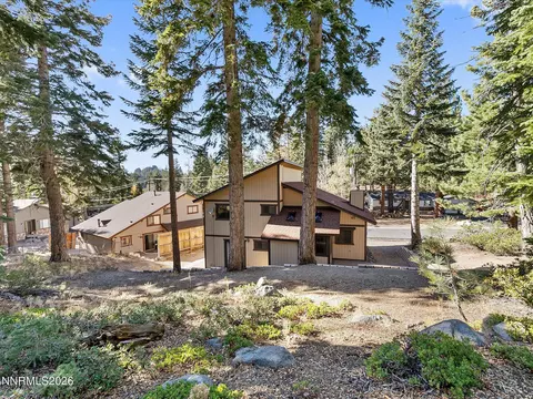 Exterior - 449 Andria Dr, Stateline, NV 89449 photo 8 of 10