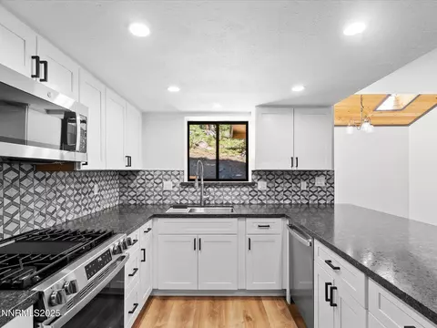Kitchen - 449 Andria Dr, Stateline, NV 89449 photo 1 of 16