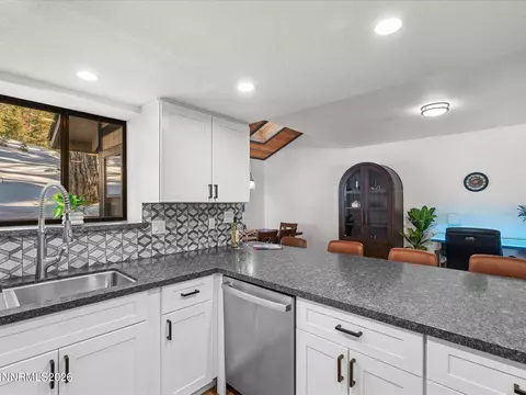 Kitchen - 449 Andria Dr, Stateline, NV 89449 photo 5 of 16