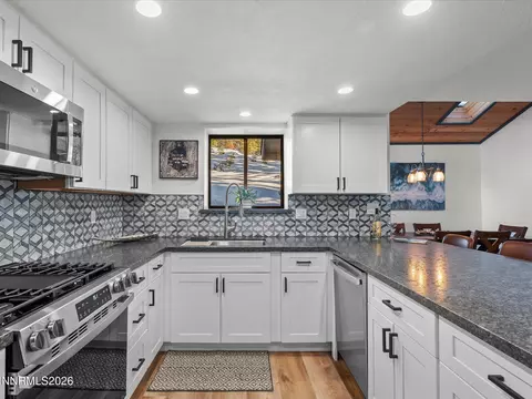 Kitchen - 449 Andria Dr, Stateline, NV 89449 photo 3 of 16
