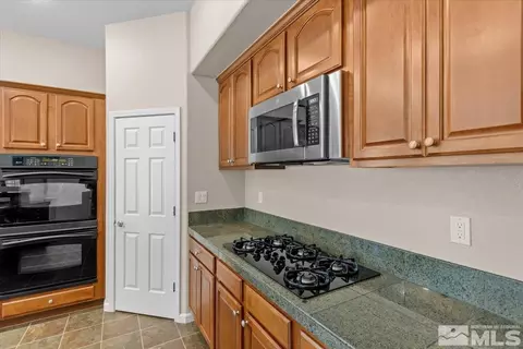 10560 Dillingham Dr, Reno, NV 89521 photo 13