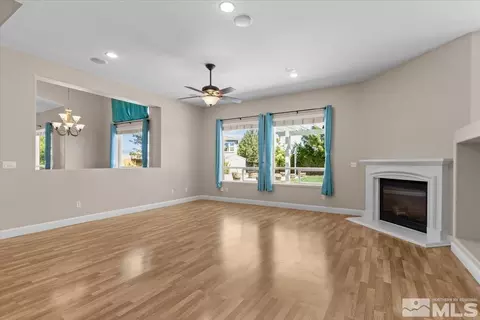 10560 Dillingham Dr, Reno, NV 89521 photo 8