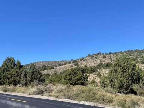 27600 Lousetown Rd, Reno, NV 89521