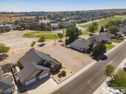 434 Dog Leg Dr, Fernley, NV 89408