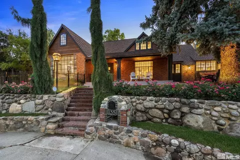 135 Mark Twain Ave, Reno, NV 89509