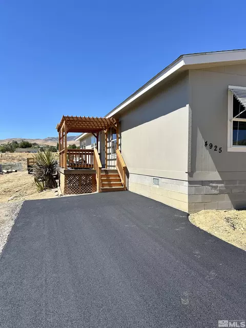 4925 Carson Ln, Reno, NV 89506