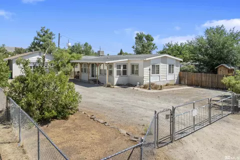 5432 Slope Dr, Sun Valley, NV 89433
