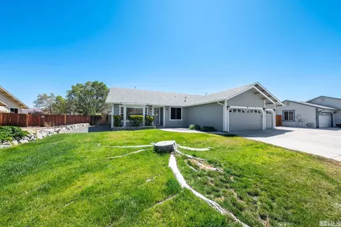 940 Red Falcon Way, Sparks, NV 89441