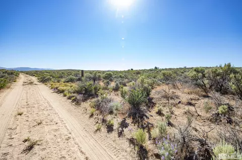 285 Quarter Horse Cir, Reno, NV 89508