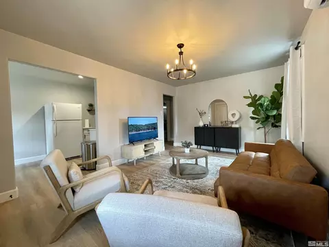 1605 I St, Sparks, NV 89431