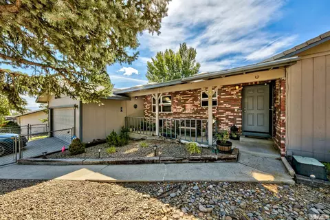 987 Bollen Cir, Gardnerville, NV 89460