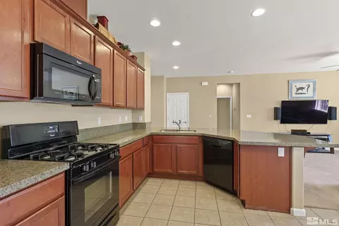 11053 Colton Dr, Reno, NV 89521 photo 9