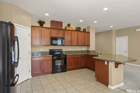 11053 Colton Dr, Reno, NV 89521 photo 8