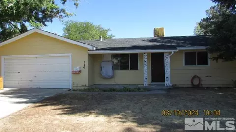 816 Hickory Dr, Carson City, NV 89701
