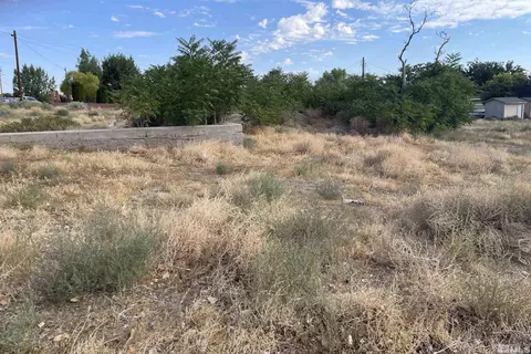 3 7 Brg, Yerington, NV 89447