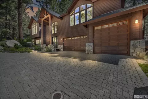 225 Highlands Dr, Stateline, NV 89449