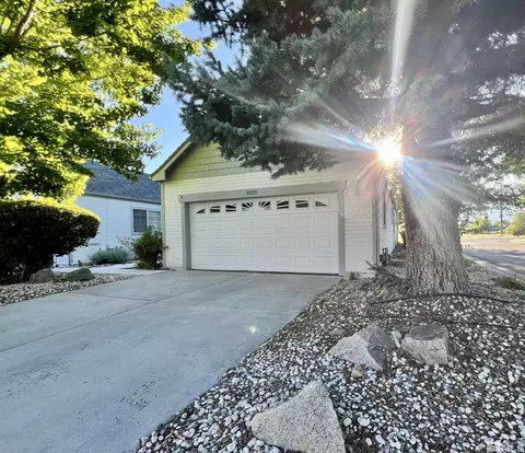1020 Aspen Grove Cir, Minden, NV 89423