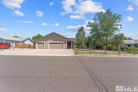 321 Taryn Dr, Sparks, NV 89436