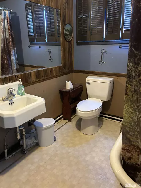 Bath - 13200 Carson Hwy, Fallon, NV 89406 photo 2 of 2