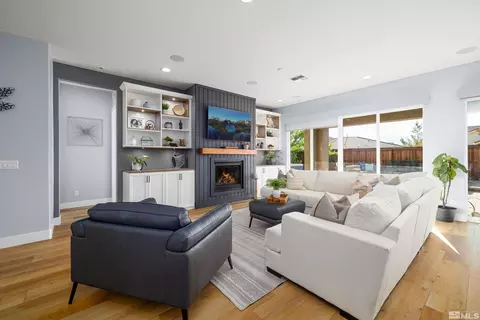 3320 Show Jumper Ln, Reno, NV 89521