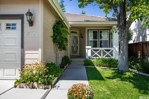 809 Caughlin, Reno, NV 89519 photo 3