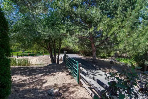 809 Caughlin, Reno, NV 89519 photo 22