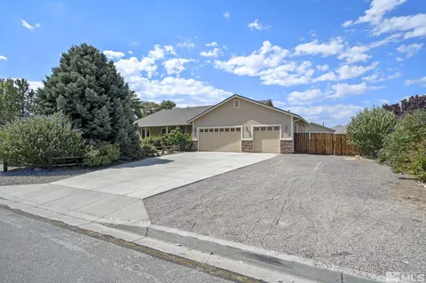285 Saintsbury Ct, Sparks, NV 89441
