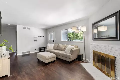 855 Ruby Ave, Reno, NV 89503 photo 4