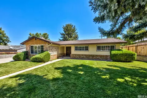 905 Crain St, Carson City, NV 89703