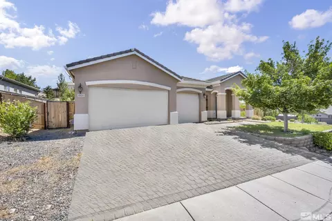 8100 Opal Station Dr, Reno, NV 89506