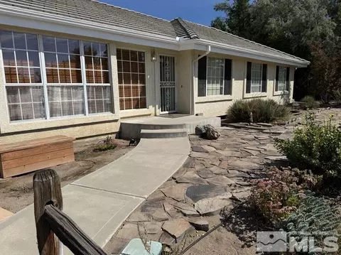 9055 Spanish Trail Dr, Sparks, NV 89441