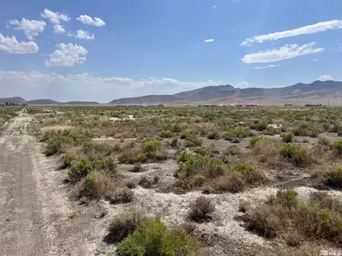 905 855 28th St, Battle Mountain, NV 89820