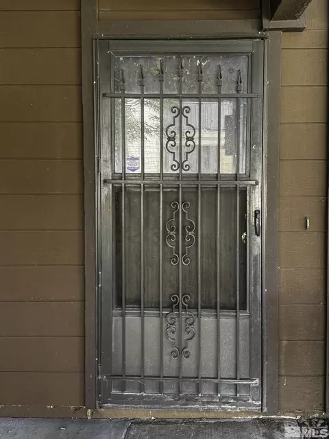 1465 E Peckham #11, Reno, NV 89502