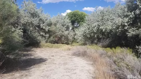 200 Raymond Rd, Lovelock, NV 89419