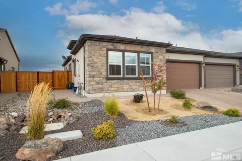 7384 Oakmont Ln, Sparks, NV 89436
