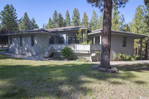 455 Yellow Pine Dr, Reno, NV 89511