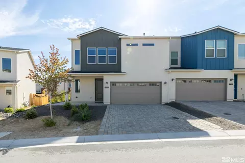 4600 Falcon Rock Ln, Sun Valley, NV 89433