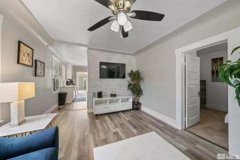 484 E 8th St, Reno, NV 89512 photo 6