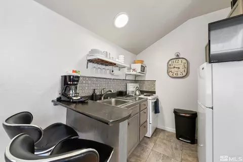 484 E 8th St, Reno, NV 89512 photo 37