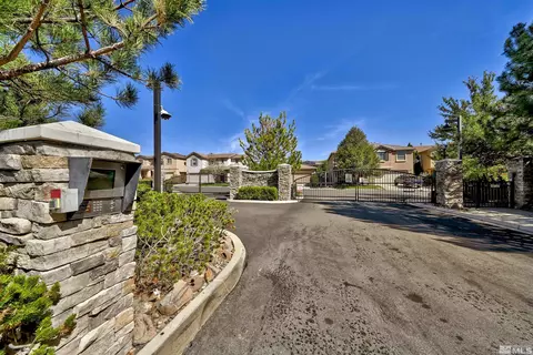 7301 Windswept Loop, Sparks, NV 89436 photo 2