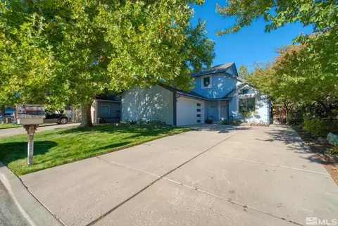 6945 Freedom Dr, Sparks, NV 89436