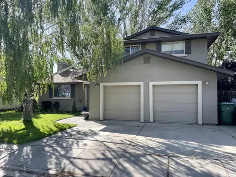 5009 Snowy Mountain Dr, Winnemucca, NV 89445