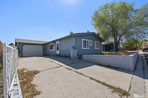 392 Traci Ln, Mound House, NV 89706