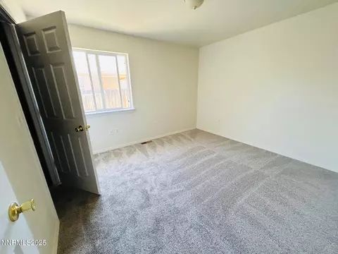 489 Torrey Pines Dr, Fallon, NV 89406 photo 12